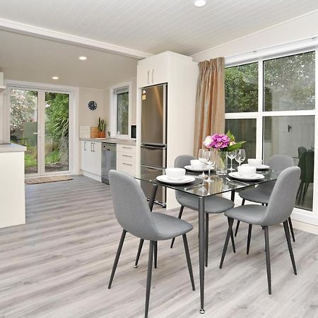 Albemarle Villa - Christchurch Holiday Homes Extérieur photo
