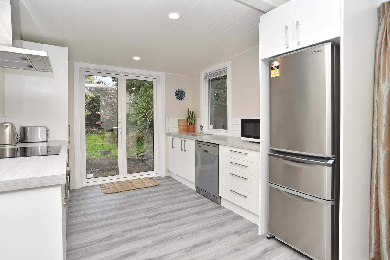 Albemarle Villa - Christchurch Holiday Homes Extérieur photo