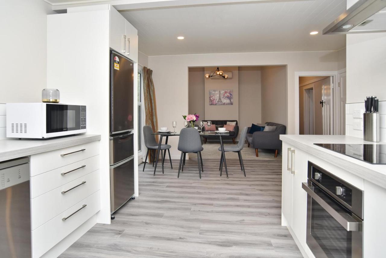 Albemarle Villa - Christchurch Holiday Homes Extérieur photo